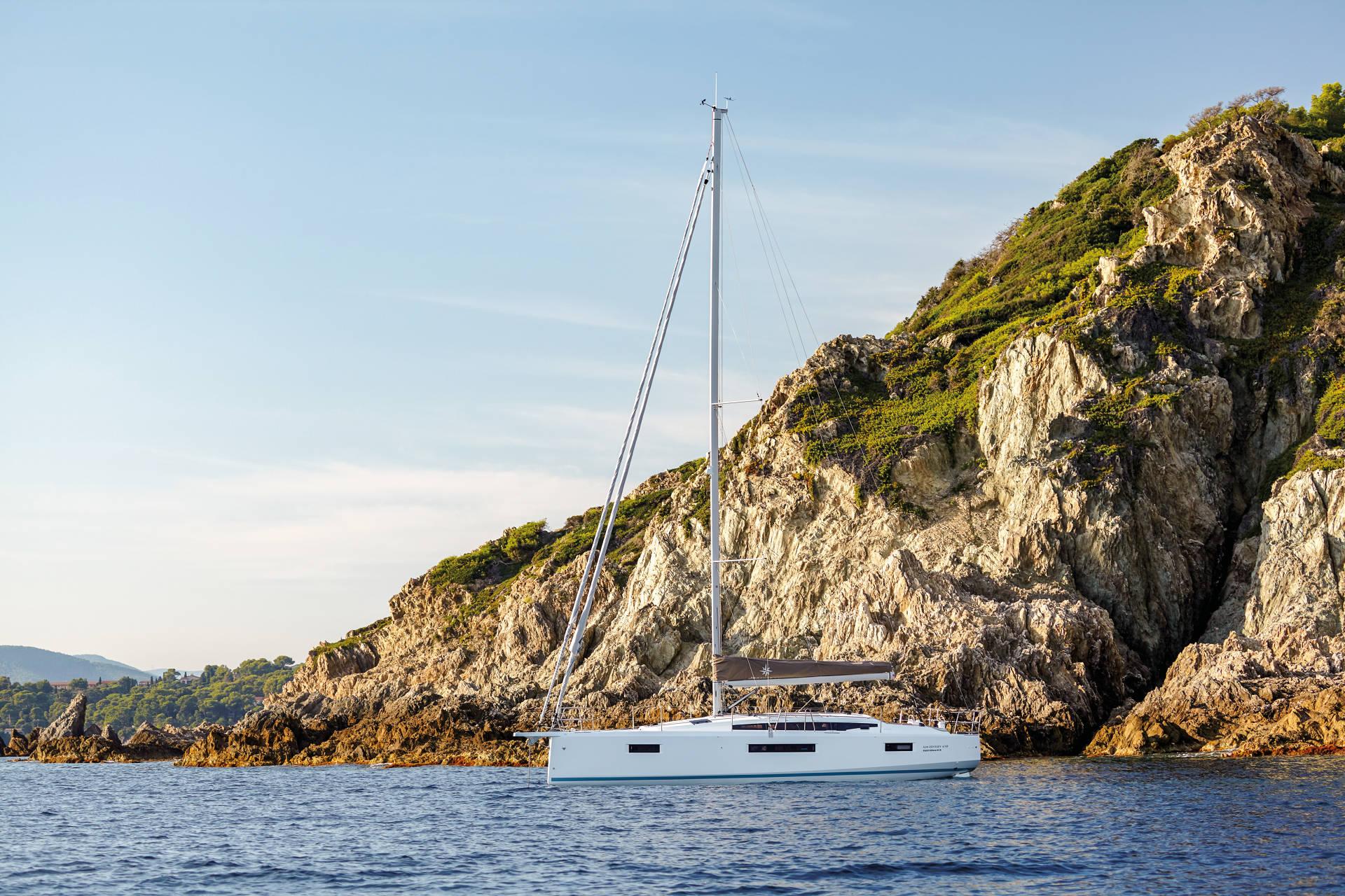 mthellasyachting1